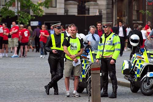 Policjanci na ulicach Londyn City.